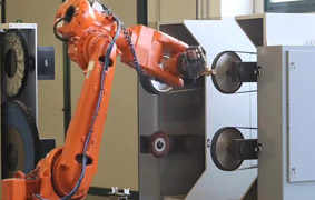 ROBOT 정밀가공사업